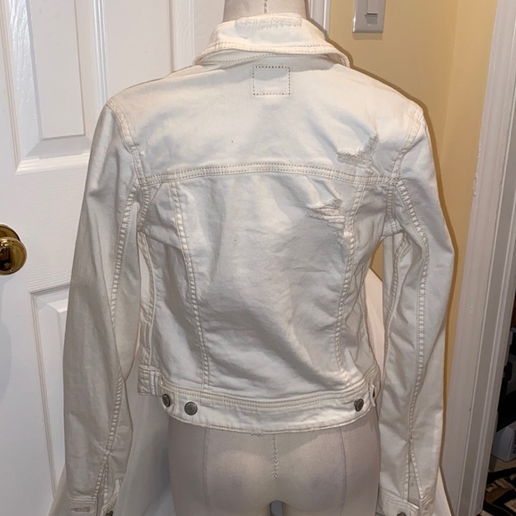 LIKE NEW white distressed denim jacket - Picture 3 of 4